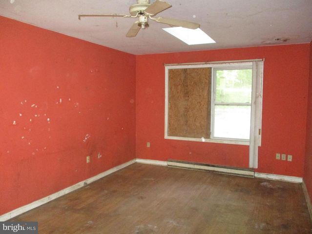 49 CRESTWOOD DR, Elkton, MD 21921