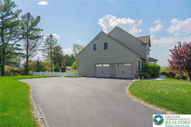 1050 Kressler Road, Lower Macungie Twp, PA 18103