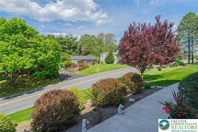 1050 Kressler Road, Lower Macungie Twp, PA 18103