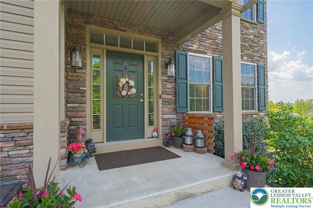 1050 Kressler Road, Lower Macungie Twp, PA 18103