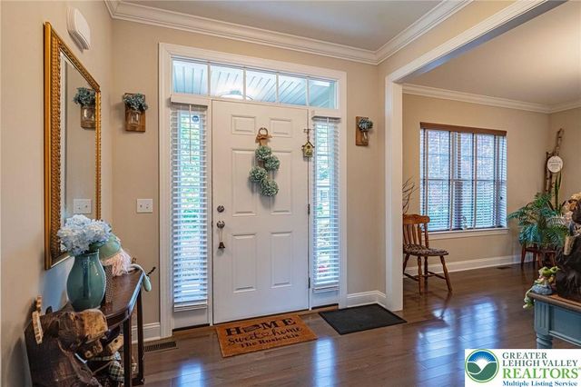 1050 Kressler Road, Lower Macungie Twp, PA 18103