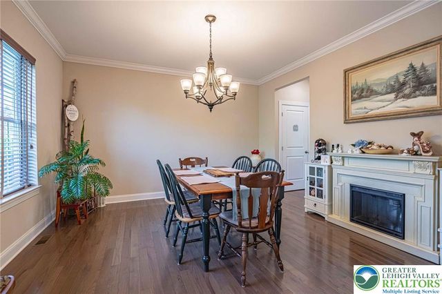 1050 Kressler Road, Lower Macungie Twp, PA 18103
