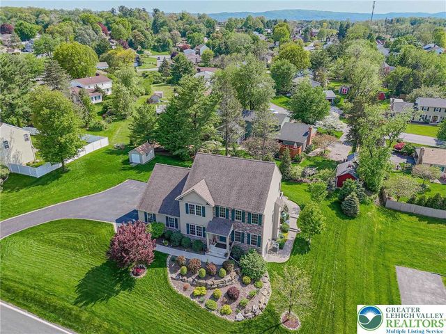 1050 Kressler Road, Lower Macungie Twp, PA 18103