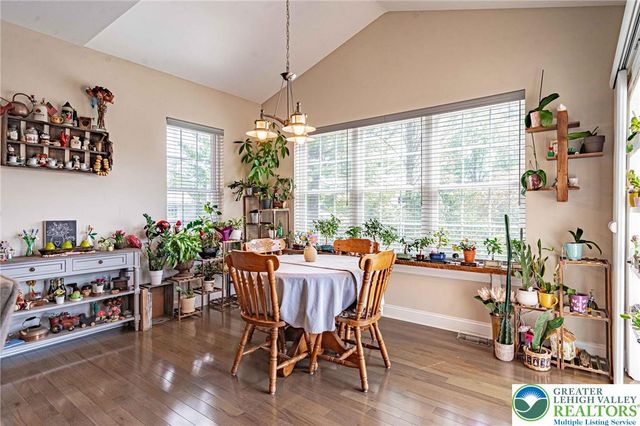 1050 Kressler Road, Lower Macungie Twp, PA 18103