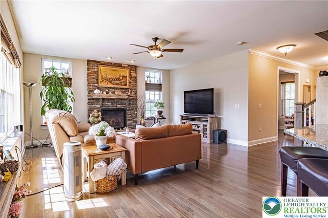 1050 Kressler Road, Lower Macungie Twp, PA 18103