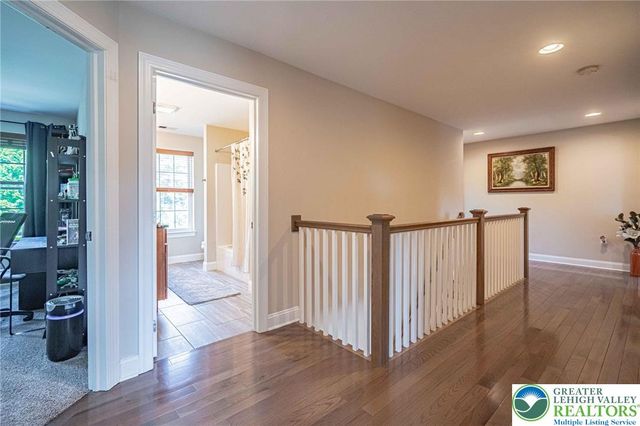 1050 Kressler Road, Lower Macungie Twp, PA 18103