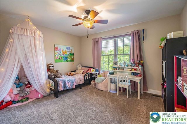 1050 Kressler Road, Lower Macungie Twp, PA 18103