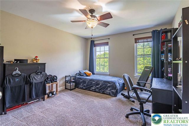 1050 Kressler Road, Lower Macungie Twp, PA 18103