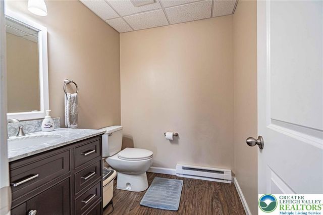 1050 Kressler Road, Lower Macungie Twp, PA 18103