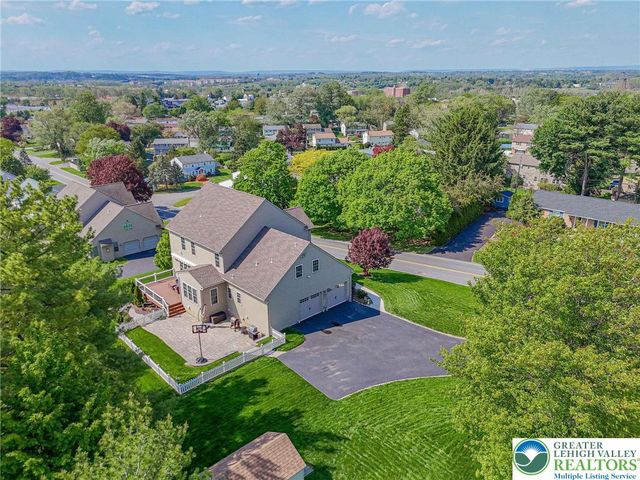 1050 Kressler Road, Lower Macungie Twp, PA 18103