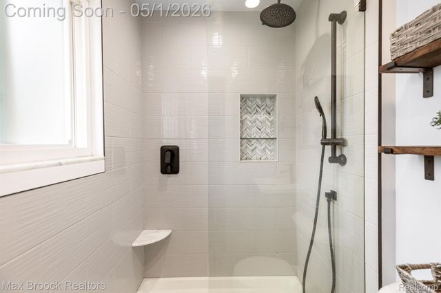 3818 EDGELAND Avenue, Royal Oak, MI 48073
