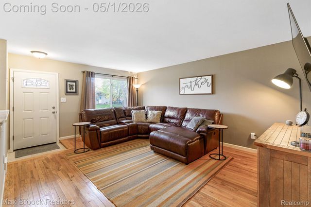 3818 EDGELAND Avenue, Royal Oak, MI 48073
