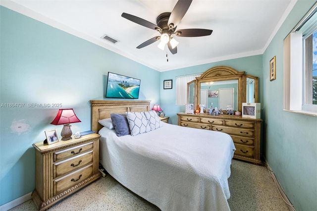 897 W 36th Street, Hialeah, FL 33012