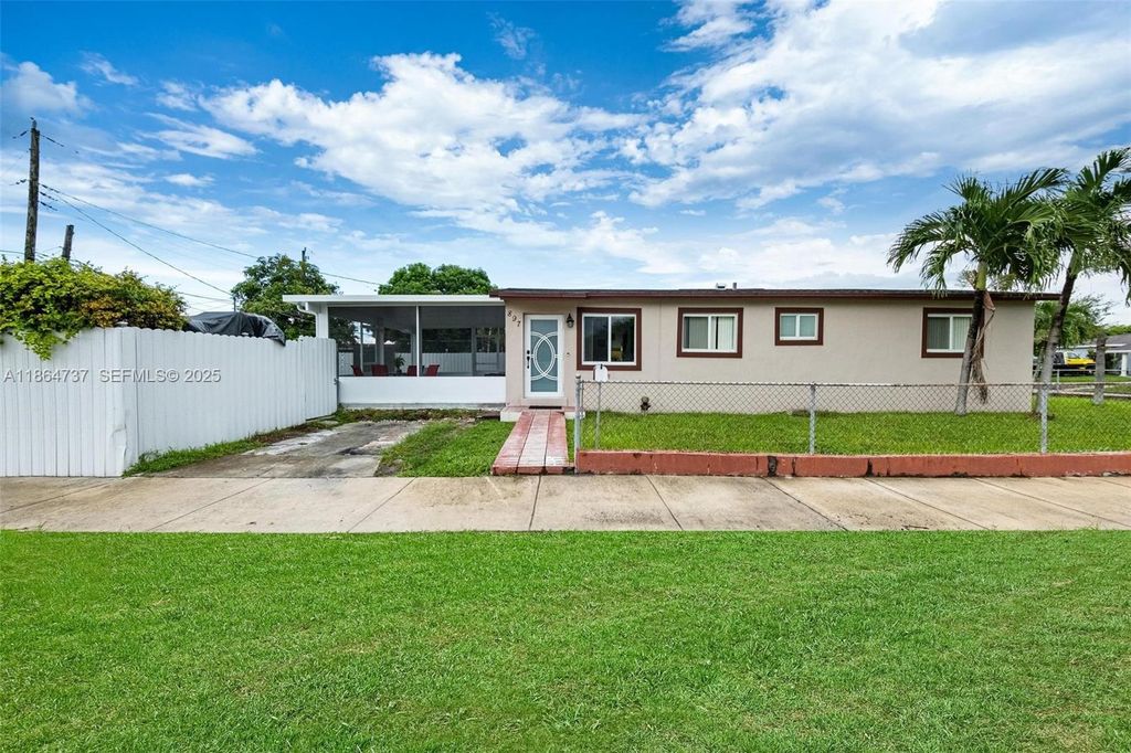 897 W 36th Street, Hialeah, FL 33012