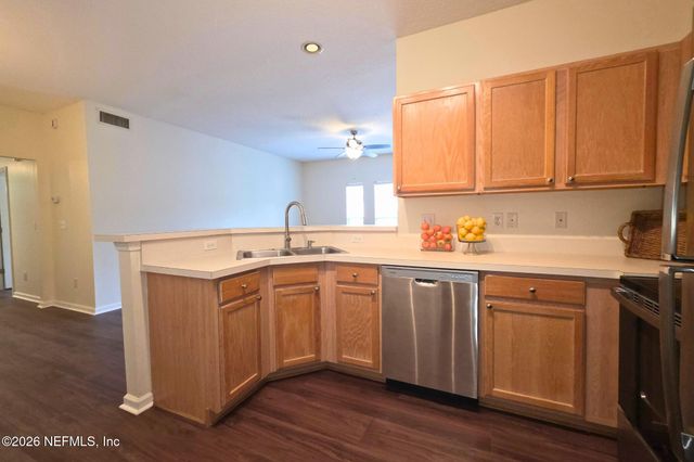 22 JARDIN DE MER Place 22, Jacksonville Beach, FL 32250
