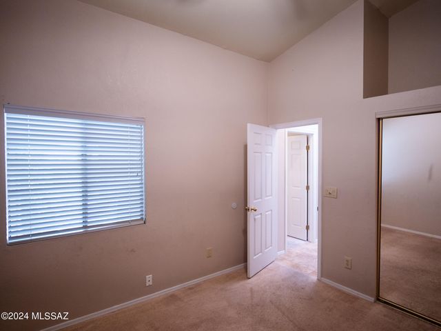 5471 N Vía Umbrosa, Tucson, AZ 85750