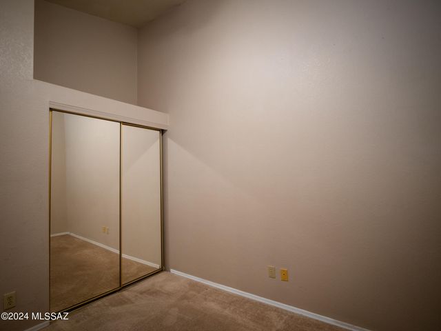 5471 N Vía Umbrosa, Tucson, AZ 85750
