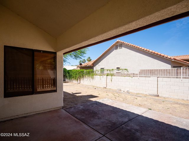 5471 N Vía Umbrosa, Tucson, AZ 85750