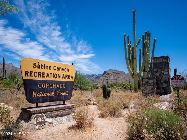 5471 N Vía Umbrosa, Tucson, AZ 85750