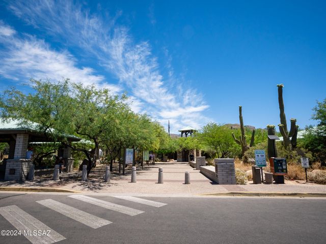 5471 N Vía Umbrosa, Tucson, AZ 85750