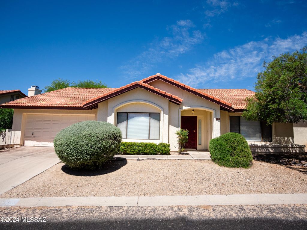 5471 N Vía Umbrosa, Tucson, AZ 85750