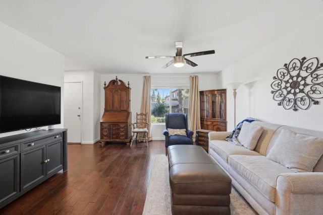 10320 Del Coronado Ln, Santee, CA 92071
