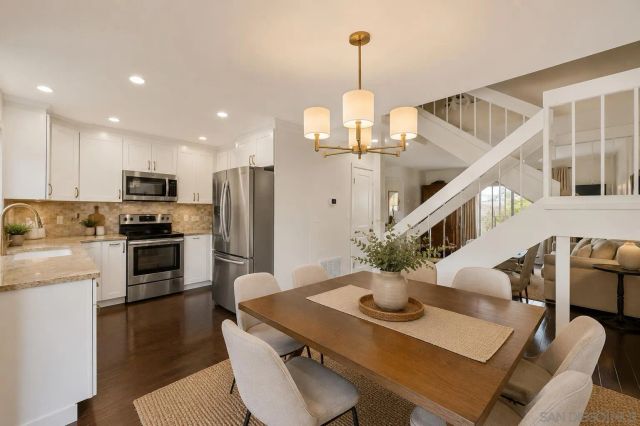 10320 Del Coronado Ln, Santee, CA 92071