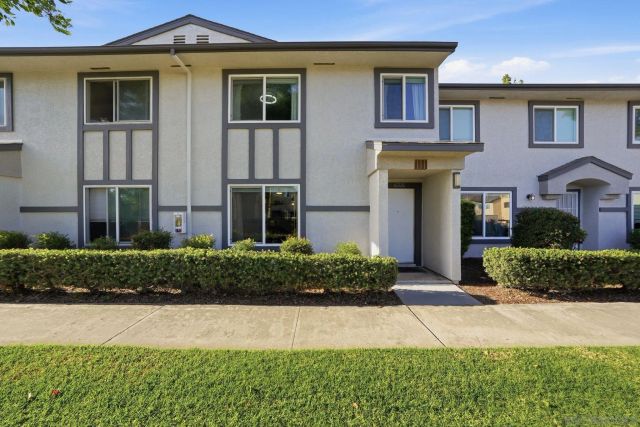 10320 Del Coronado Ln, Santee, CA 92071