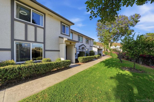 10320 Del Coronado Ln, Santee, CA 92071