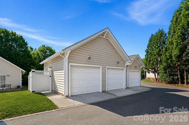 8000 Whitehawk Hill Road, Waxhaw, NC 28173