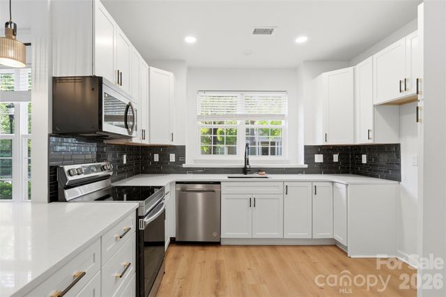 8000 Whitehawk Hill Road, Waxhaw, NC 28173