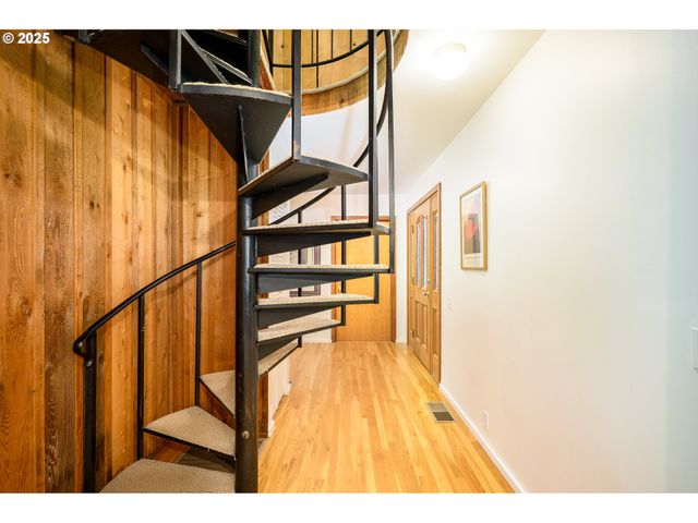 9920 Sw GILBERT CREEK Rd, Willamina, OR 97396