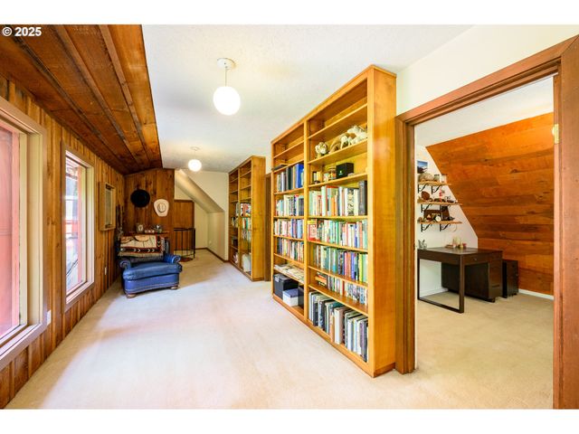 9920 Sw GILBERT CREEK Rd, Willamina, OR 97396