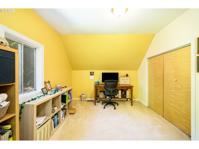 9920 Sw GILBERT CREEK Rd, Willamina, OR 97396