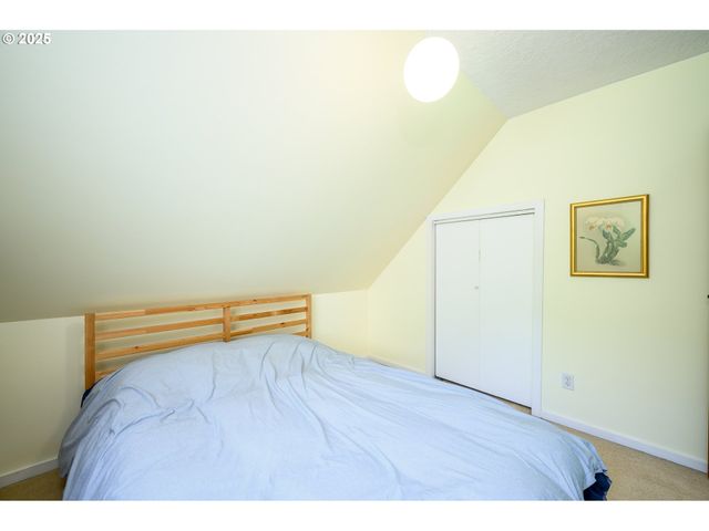 9920 Sw GILBERT CREEK Rd, Willamina, OR 97396