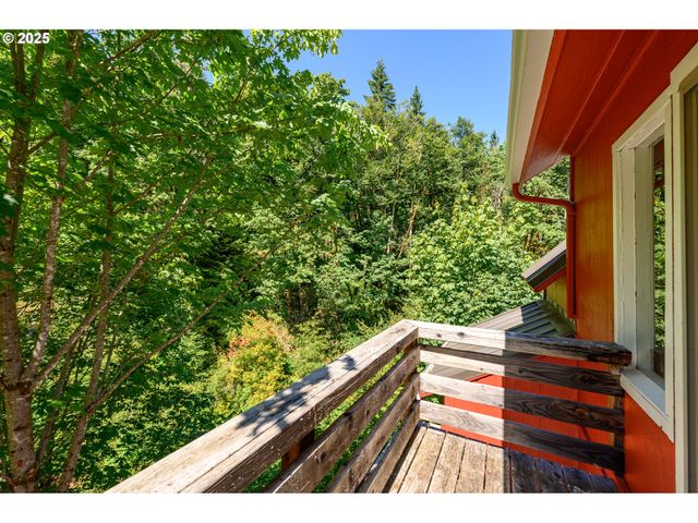 9920 Sw GILBERT CREEK Rd, Willamina, OR 97396