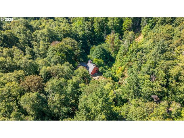 9920 Sw GILBERT CREEK Rd, Willamina, OR 97396