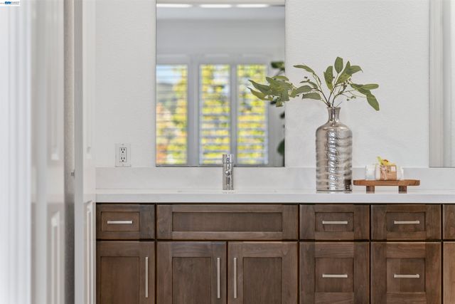 7420 Hansen Dr, Dublin, CA 94568