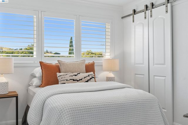 7420 Hansen Dr, Dublin, CA 94568