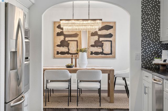 7420 Hansen Dr, Dublin, CA 94568