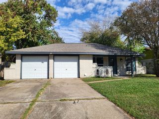 2146 Twinbrooke Drive, Houston, TX 77088