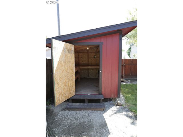3615 T St, Vancouver, WA 98663