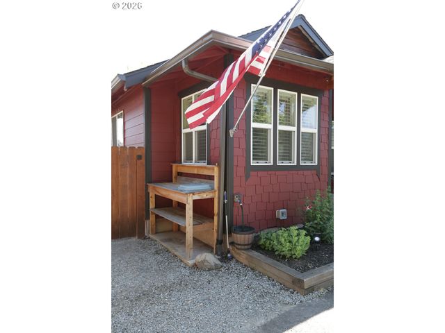 3615 T St, Vancouver, WA 98663