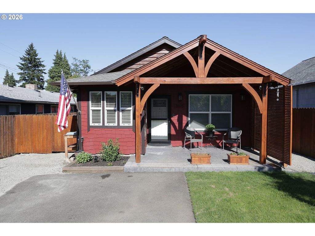 3615 T St, Vancouver, WA 98663