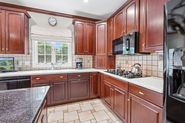 63 Emily Rd, Bernards Twp., NJ 07931