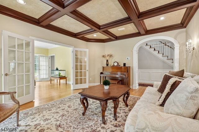 63 Emily Rd, Bernards Twp., NJ 07931