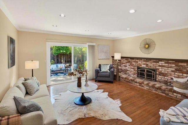 20154 KNOLLWOOD Drive, Saratoga, CA 95070