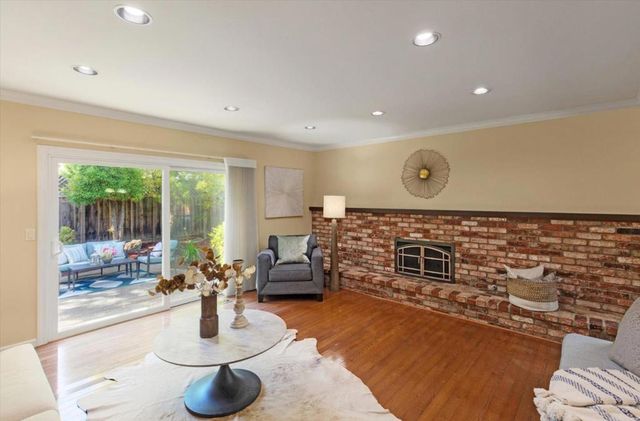 20154 KNOLLWOOD Drive, Saratoga, CA 95070