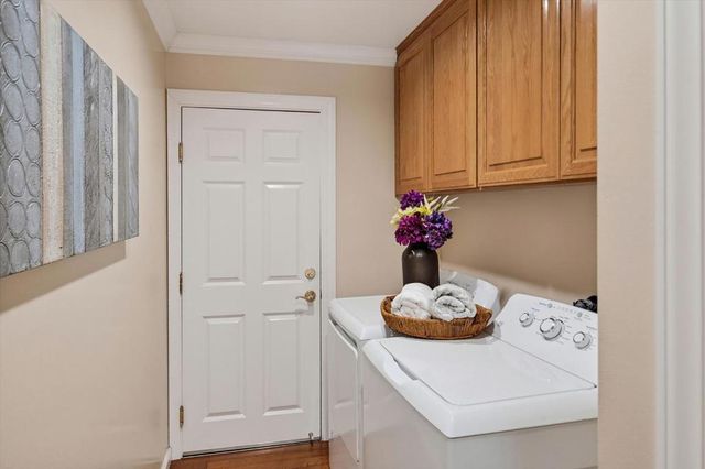 20154 KNOLLWOOD Drive, Saratoga, CA 95070