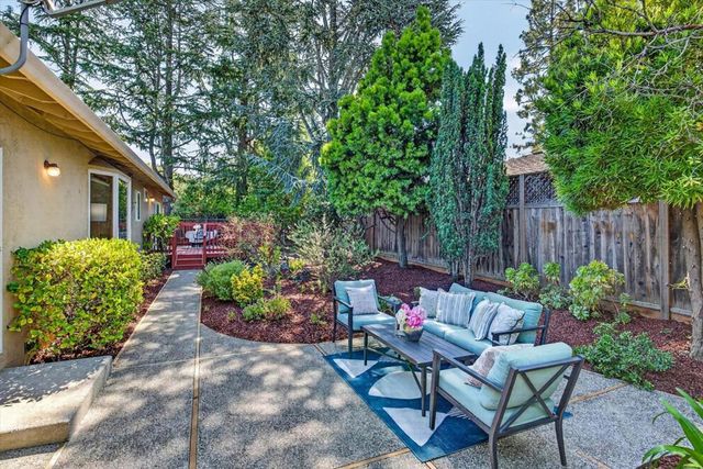 20154 KNOLLWOOD Drive, Saratoga, CA 95070